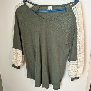 7th Ray Olive Top with Cream Lace Sleeves